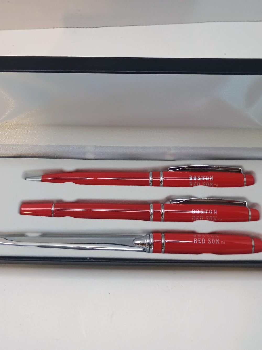 Source Unknown Red and Silver Pen Set